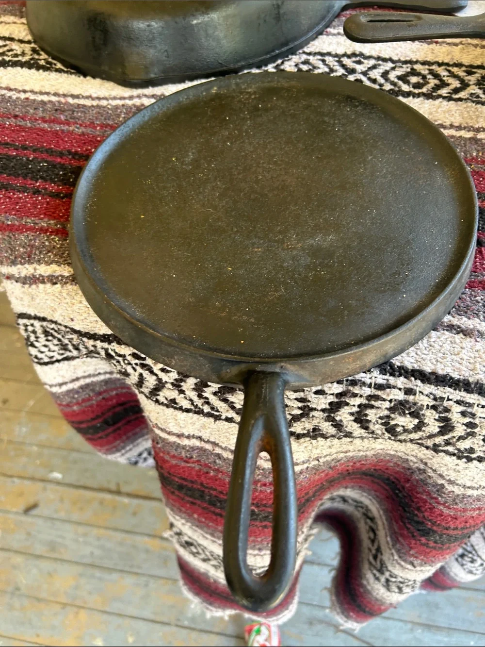 3pc cast iron vintage skillet set